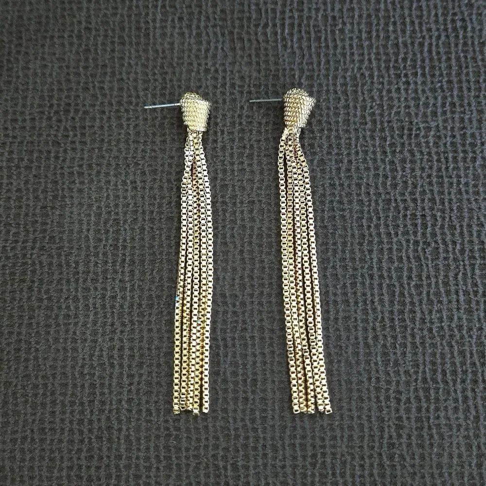 House🏠 of Harlow 1960 Dangle Earrings - Picture 14 of 16